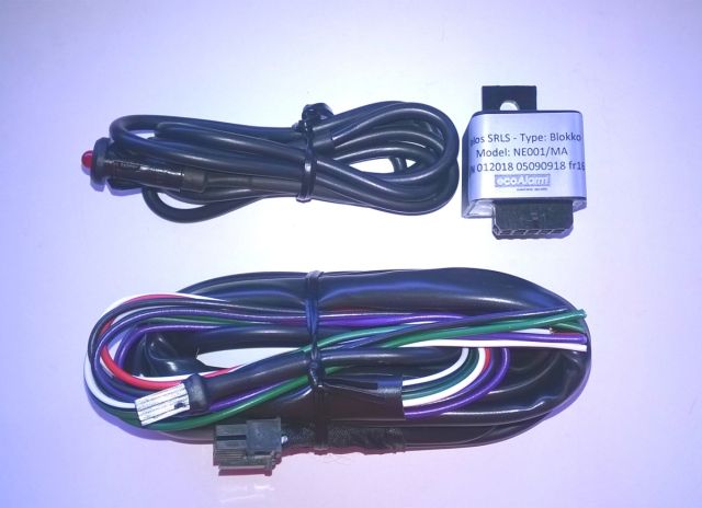 Blokko_Nanoalarm_con_cablaggio_universale_sito Blokko_Nanoalarm_con_cablaggio_universale_sito